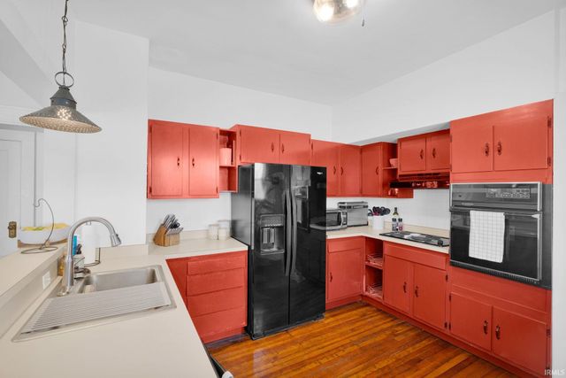 627 S Englewood Avenue, Evansville, IN 47714