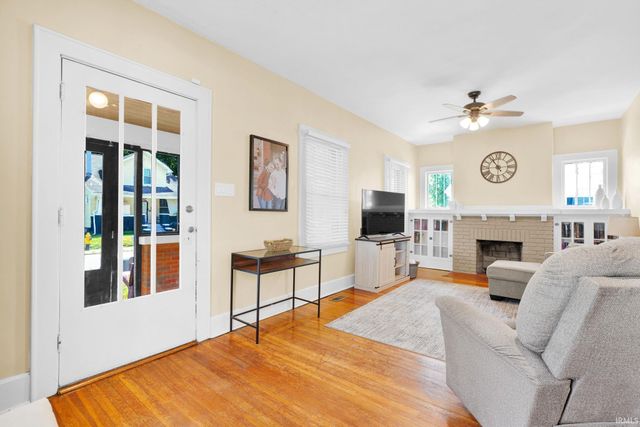627 S Englewood Avenue, Evansville, IN 47714