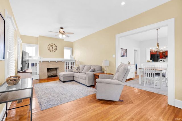 627 S Englewood Avenue, Evansville, IN 47714