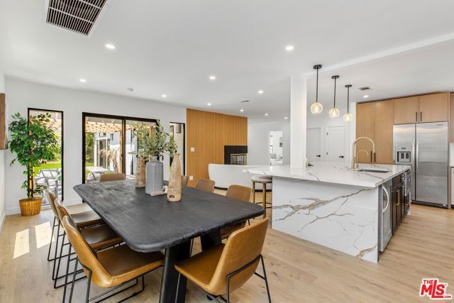 5517 Noble Avenue, Sherman Oaks, CA 91411