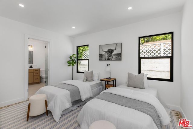 5517 Noble Avenue, Sherman Oaks, CA 91411