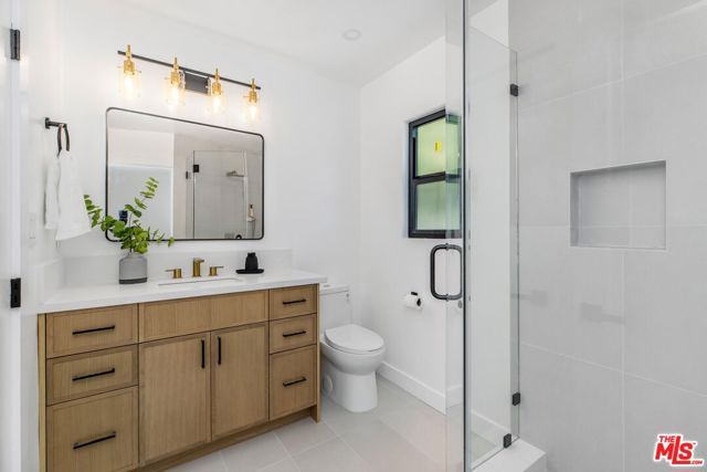 5517 Noble Avenue, Sherman Oaks, CA 91411