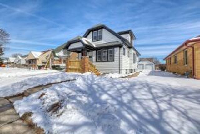 2338 S 98th STREET, West Allis, WI 53227