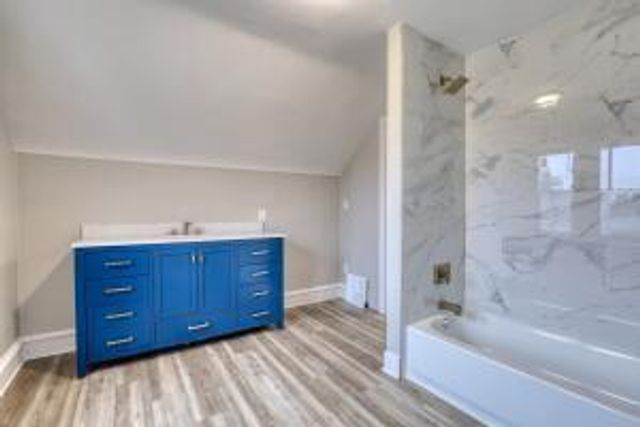 2338 S 98th STREET, West Allis, WI 53227