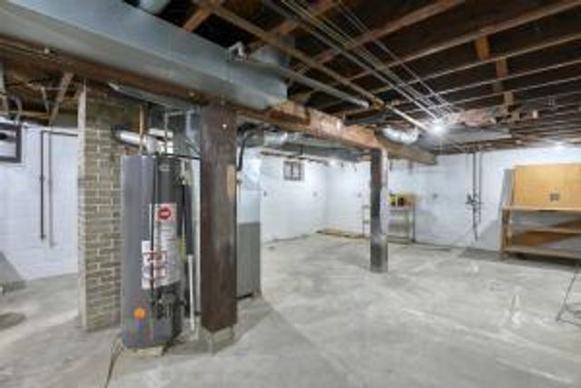 2338 S 98th STREET, West Allis, WI 53227