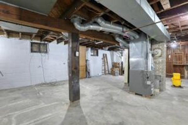 2338 S 98th STREET, West Allis, WI 53227