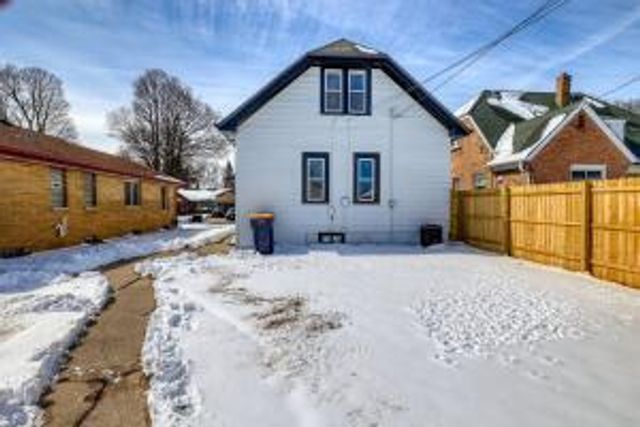 2338 S 98th STREET, West Allis, WI 53227