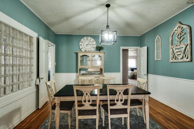 107 W SOUTHLAND AVENUE, Electra, TX 76360