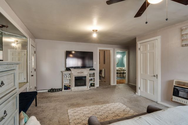 107 W SOUTHLAND AVENUE, Electra, TX 76360