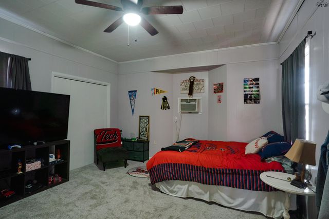 107 W SOUTHLAND AVENUE, Electra, TX 76360