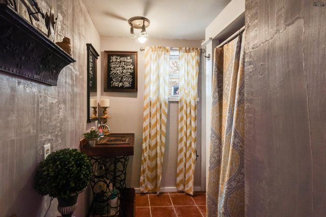 107 W SOUTHLAND AVENUE, Electra, TX 76360