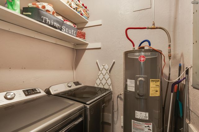 107 W SOUTHLAND AVENUE, Electra, TX 76360