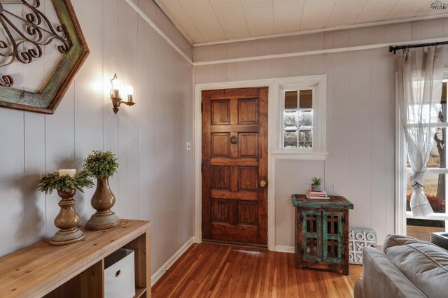 107 W SOUTHLAND AVENUE, Electra, TX 76360