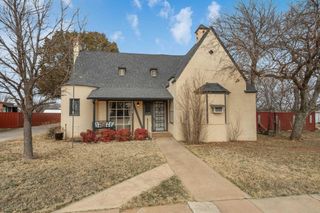107 W SOUTHLAND AVENUE, Electra, TX 76360