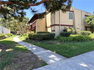 1030 W MacArthur Boulevard 38, Santa Ana, CA 92707