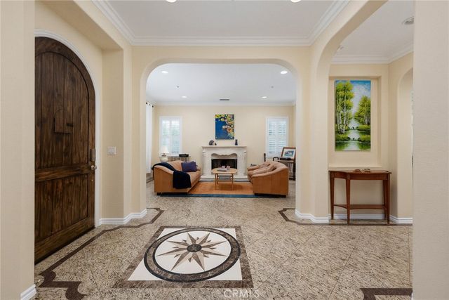 2738 Sleepy Hollow, Glendale, CA 91206