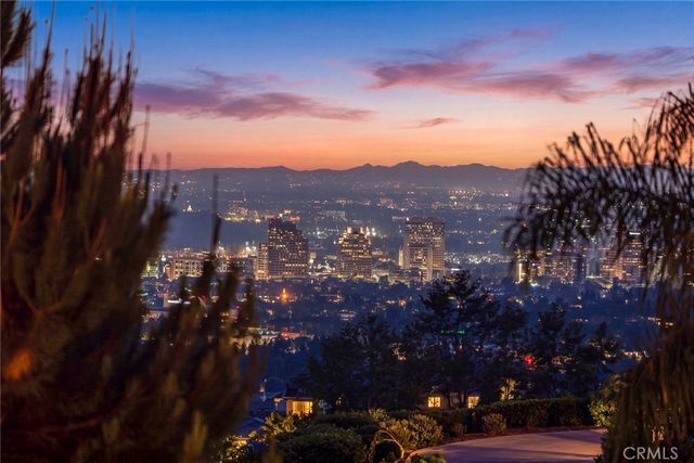 2738 Sleepy Hollow, Glendale, CA 91206