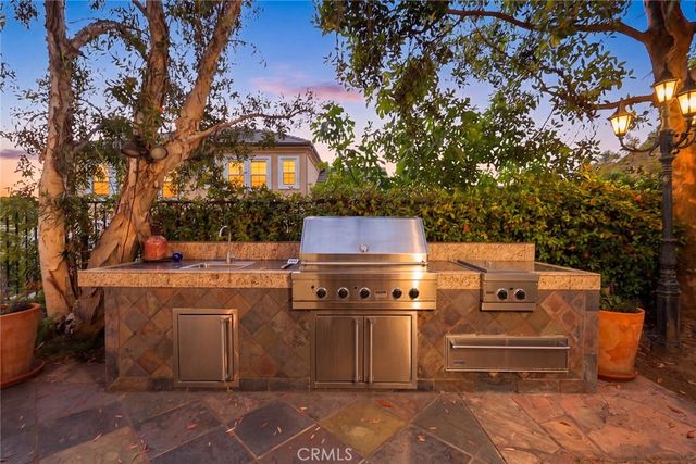 2738 Sleepy Hollow, Glendale, CA 91206
