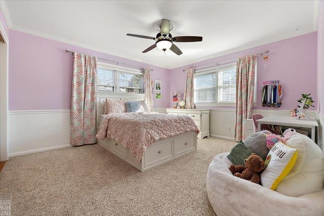 20127 W Ballantyne Court, Grosse Pointe Woods, MI 48236