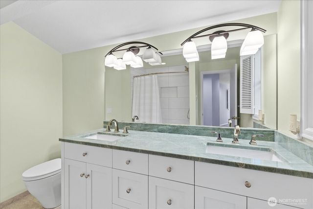 809 Spruce Place, Edmonds, WA 98020