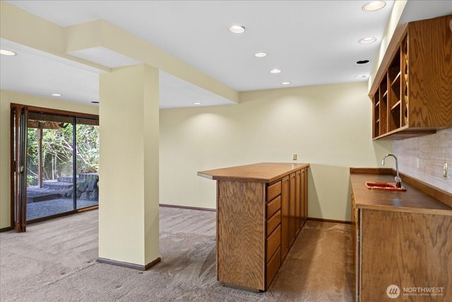 809 Spruce Place, Edmonds, WA 98020