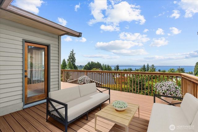 809 Spruce Place, Edmonds, WA 98020