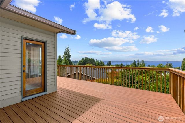 809 Spruce Place, Edmonds, WA 98020