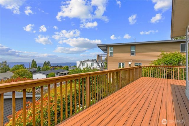 809 Spruce Place, Edmonds, WA 98020