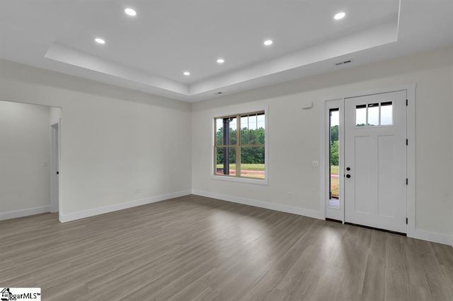 537 Bill Lattimore Road, Chesnee, SC 29323