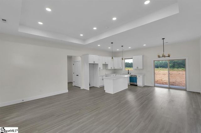 537 Bill Lattimore Road, Chesnee, SC 29323