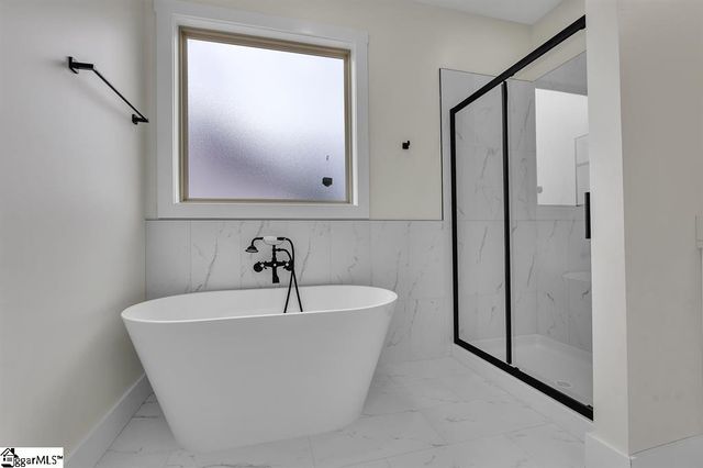 537 Bill Lattimore Road, Chesnee, SC 29323