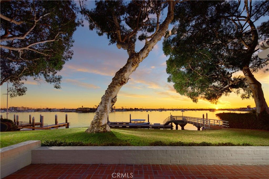 20 Harbor Island, Newport Beach, CA 92660 — photo 3