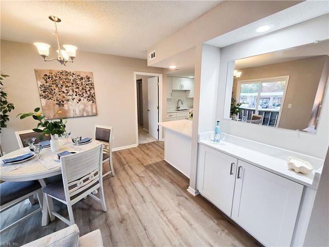 670 Rivers RCH, Virginia Beach, VA 23452