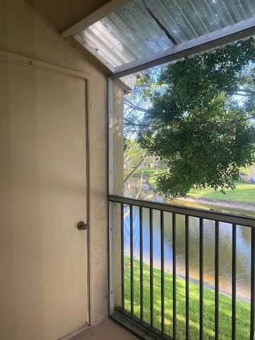 621 Cypress Lake Boulevard K16, Deerfield Beach, FL 33064