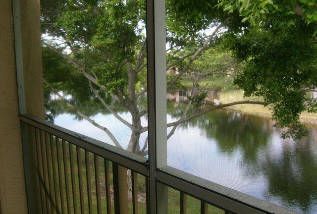621 Cypress Lake Boulevard K16, Deerfield Beach, FL 33064