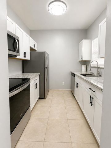 621 Cypress Lake Boulevard K16, Deerfield Beach, FL 33064