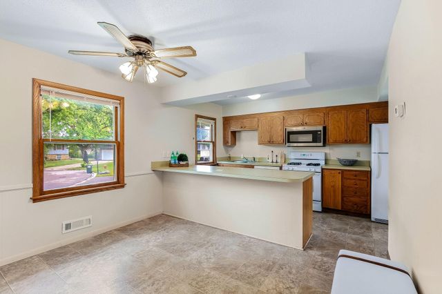 13949 Gauntlet Court, Apple Valley, MN 55124