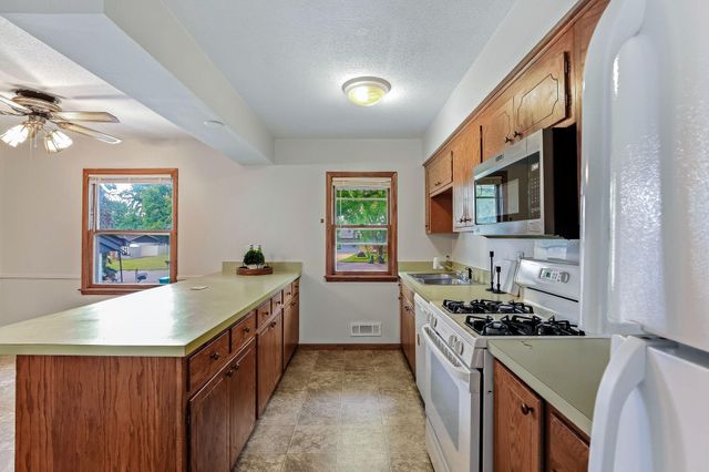 13949 Gauntlet Court, Apple Valley, MN 55124