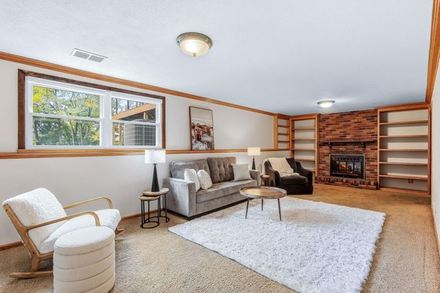 13949 Gauntlet Court, Apple Valley, MN 55124