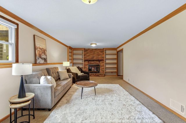 13949 Gauntlet Court, Apple Valley, MN 55124