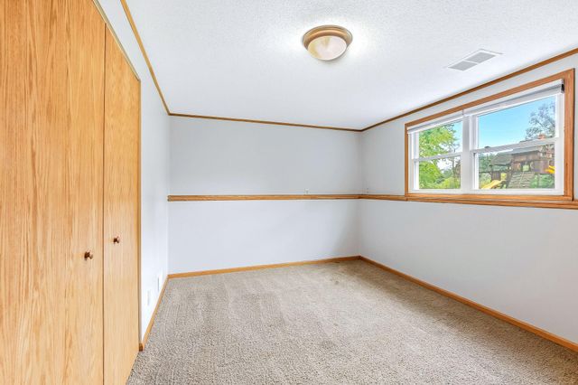 13949 Gauntlet Court, Apple Valley, MN 55124