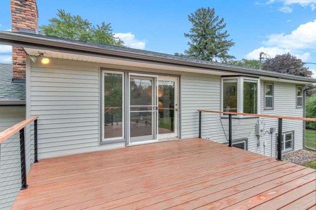 13949 Gauntlet Court, Apple Valley, MN 55124