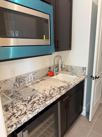 1015 Horizon, Madera, CA 93636