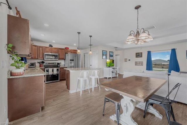 9016 Meadow CIR, Labelle, FL 33935