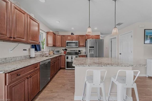 9016 Meadow CIR, Labelle, FL 33935