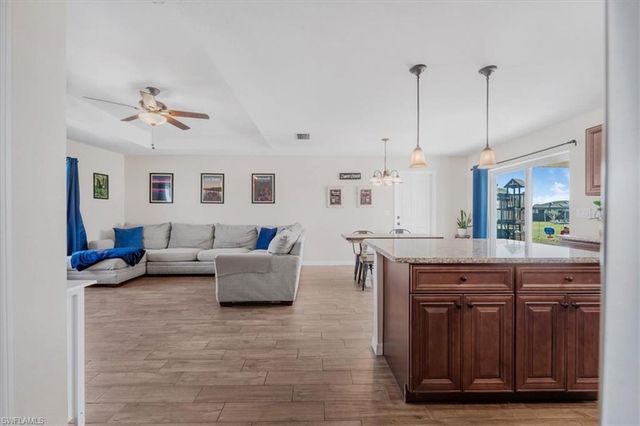 9016 Meadow CIR, Labelle, FL 33935