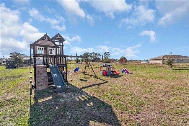 9016 Meadow CIR, Labelle, FL 33935