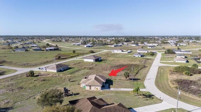 9016 Meadow CIR, Labelle, FL 33935