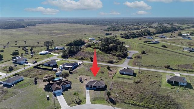 9016 Meadow CIR, Labelle, FL 33935