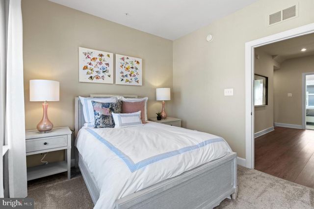 3517 DEAN DR, Hyattsville, MD 20782